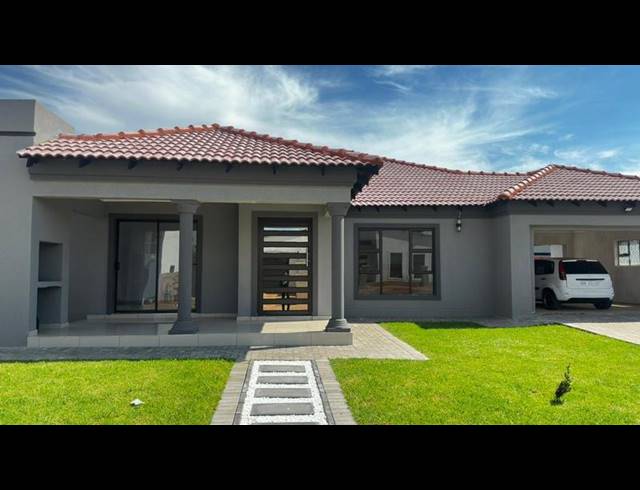 3 BEDROOM HOUSE FOR SALE IN THE ORCHARDS